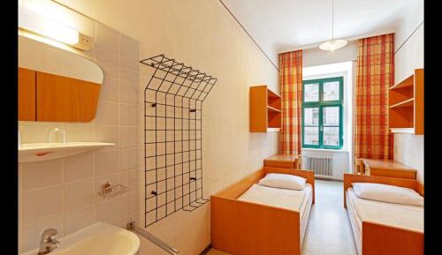 Twin Room with Shared Bathroom