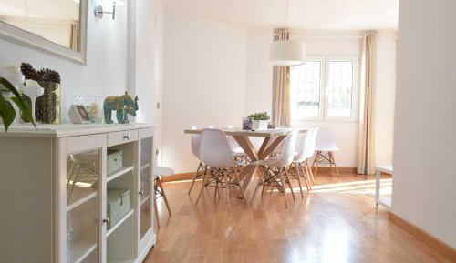 Superior Four-room House	