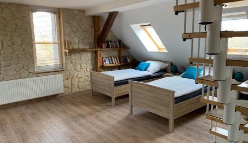 Apartment - Split Level