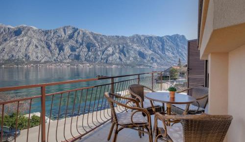 Three-Bedroom Apartment with Sea View