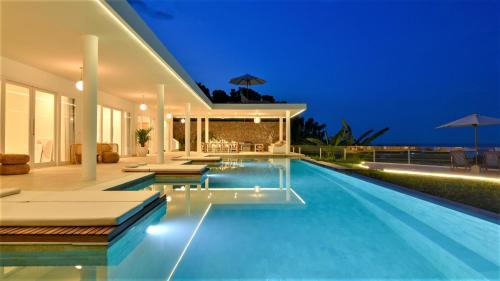 Villa with Sea View