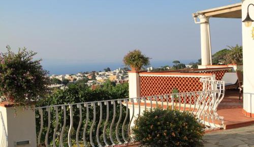 Double or Twin Room with Sea View