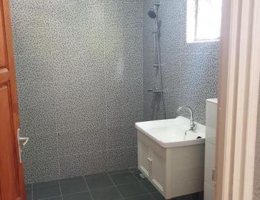 Quadruple Room with Private Bathroom