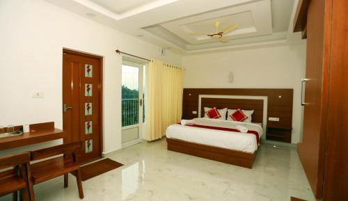 Deluxe Double Room with Balcony