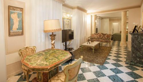 Loft Suite