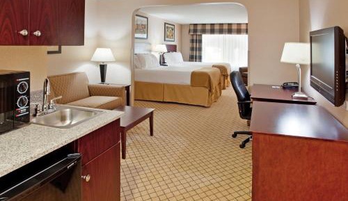 Suite with Two Queen Beds