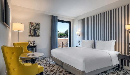 Suite with City View