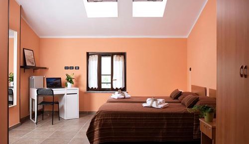 Quadruple Room with Private Bathroom