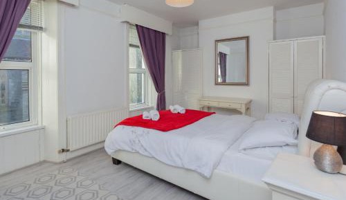 Three-Bedroom Townhouse