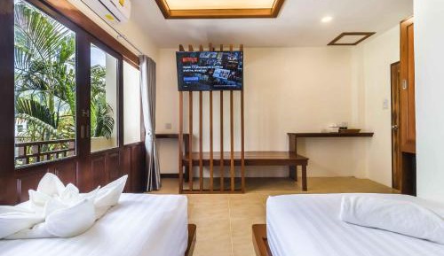 Twin Room with Balcony