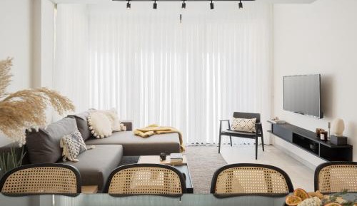 Three-Bedroom Apartment with Garden