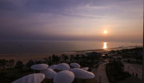 Deluxe Suite with Sea View