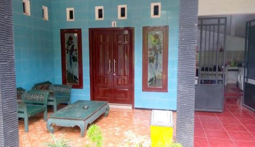 Single Bed in Dormitory Room