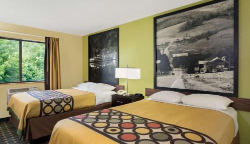 Double Room with Two Double Beds - Non-Smoking