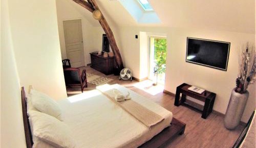 Double Room with Private Bathroom