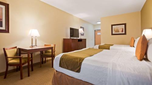 Executive Queen Room with Two Queen Beds - Non-smoking