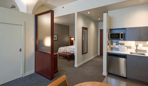 Loft Suite with One Queen Bed