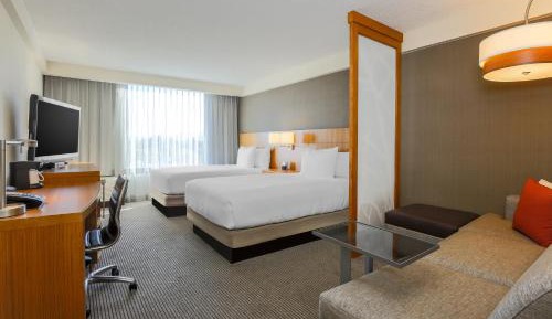 Double Room with Two Double Beds and Accessible Tub - Disability Access