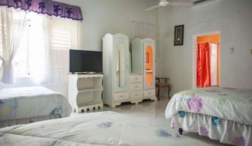 Triple Room with Bathroom