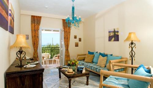 Suite (2-3 Adults) 