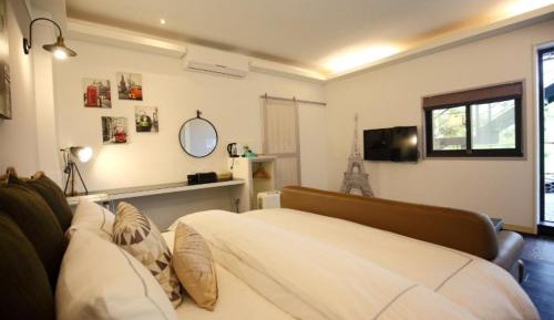 Double Room with Mountain View