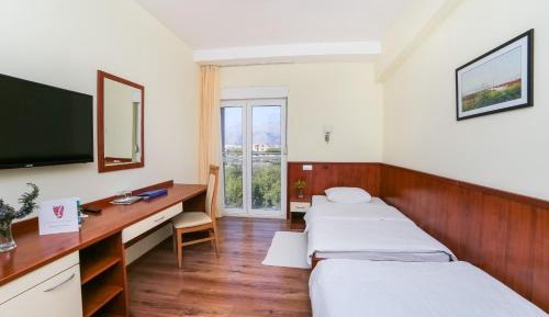 Twin Room with View