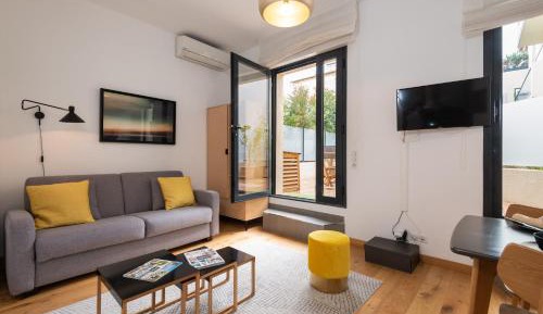 Apartment with Terrace