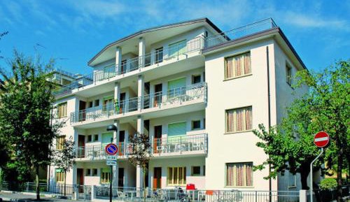 One-Bedroom Apartment (4 Adults)