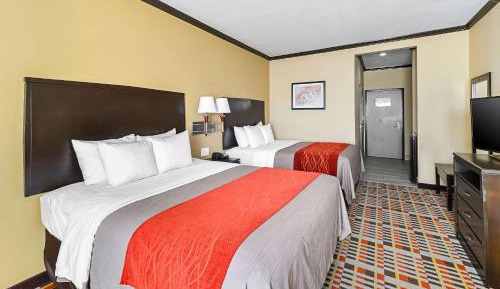 Standard Queen Room with Two Queen Beds