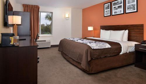 Queen Room - Disability Access/Non-Smoking
