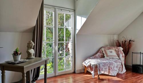 Suite with Garden View