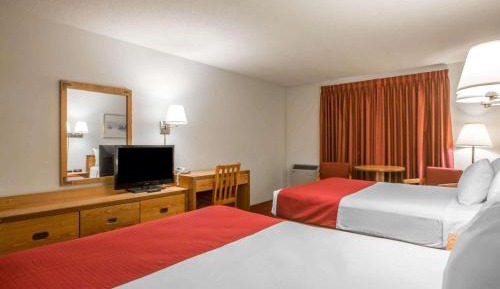 Queen Room with Two Queen Beds - Disability Access/Non-Smoking