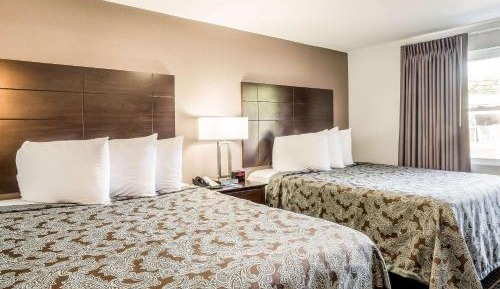 Queen Room with Two Queen Beds - Non-Smoking