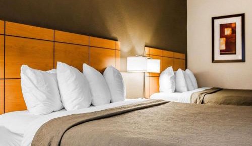 Queen Room with Two Queen Beds - Non-Smoking