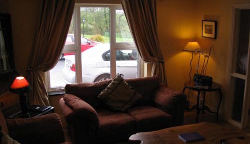 Family Room (2 Adults + 2 Children)