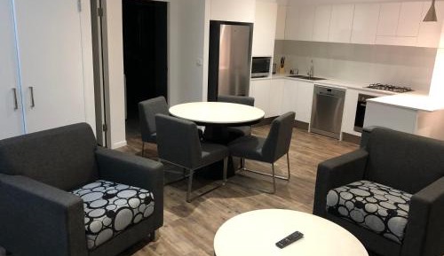 One-Bedroom Deluxe Apartment