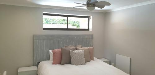 Family Apartment with Mountain & Pool view (Ground Level)
