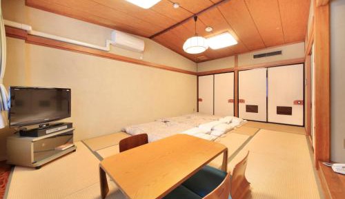 Japanese-Style Quadruple Room