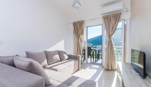 Classic One-Bedroom Apartment