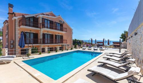 Double Room with Balcony and Sea View