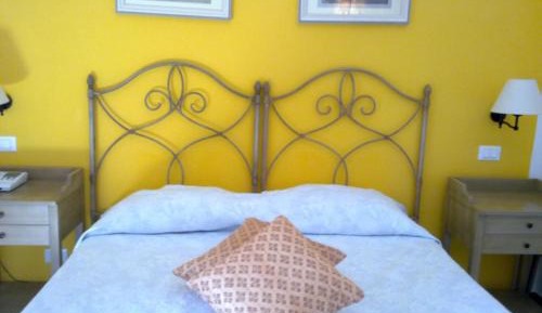 Double or Twin Room with Sea View