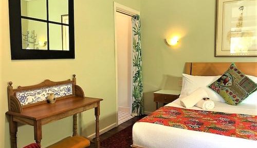 Standard Queen Room