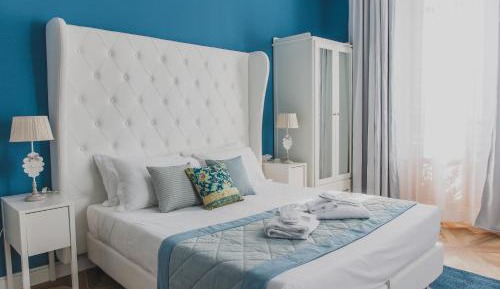 Deluxe Double Room with Extra Bed