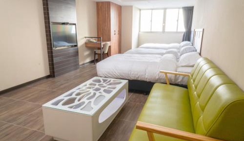 Comfort Quadruple Room