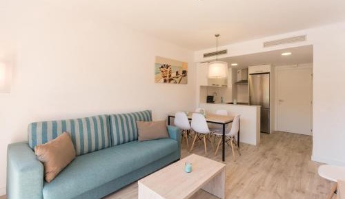 Two-Bedroom Apartment (6 Adults)