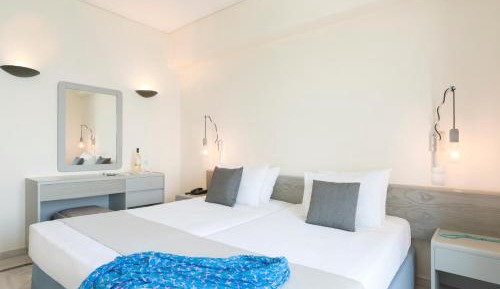 Twin Room with Mountain View