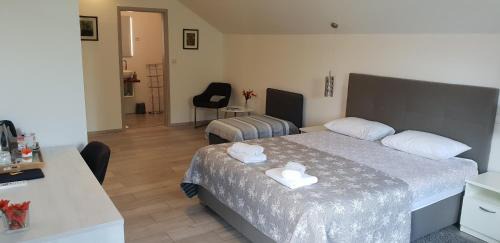 Double Room with Balcony (3 Adults)