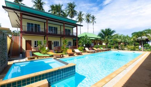 Double Room with Pool View