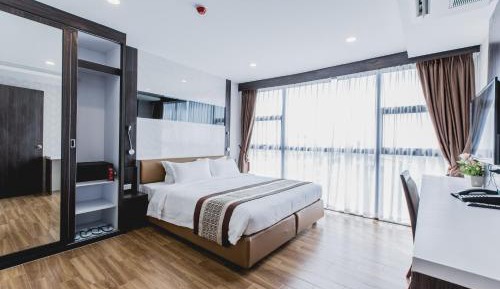 King Suite with Ocean View