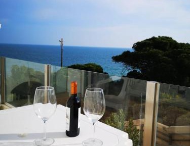 Two-Bedroom Apartment with Sea View